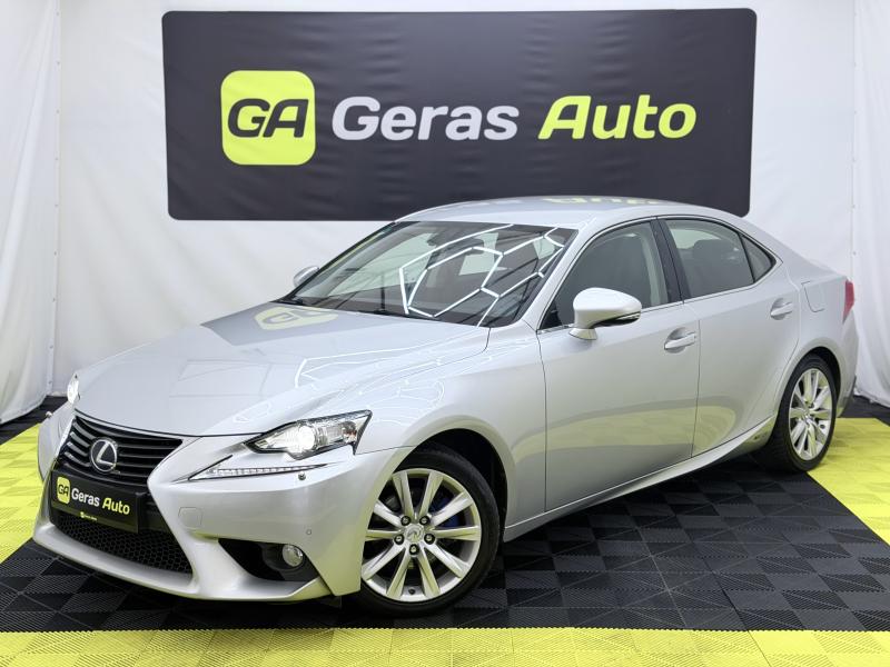 Lexus IS 300h