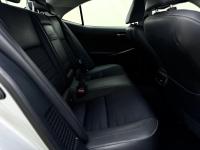Lexus IS 300h