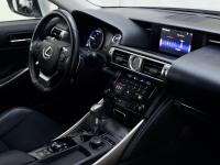 Lexus IS 300h