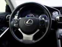 Lexus IS 300h