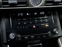 Lexus IS 300h