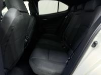 Lexus UX 250h